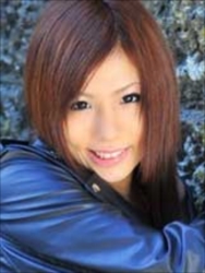 相田理沙＝若菜結衣