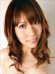 愛良ひより＝岸上あいか