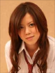 葉山かえで＝ゆか
