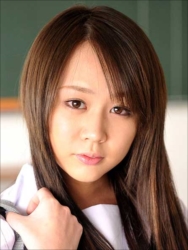 堀北真里＝宇田川香澄
