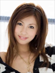 小桜沙樹＝茅ヶ崎リサ