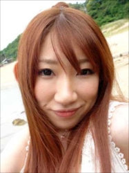 益里絵子＝山奈実花＝アヤノ＝ヒカル