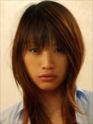 大石もえ＝近藤真理子