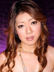 露木陽子＝西尾玲奈