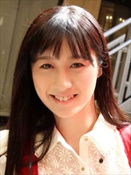 本澤朋美＝芹沢さくら＝中元はるる＝本澤ともみ＝青柳朋美