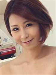 枢木みかん＝三浦萌花