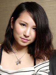 仲原汐里＝杉本優奈