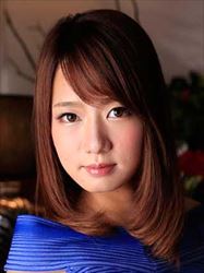 藤井なな＝中山美憂