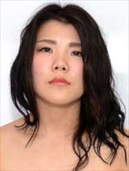 内村まどか＝さおり
