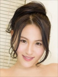 藤咲千聖＝柴田さつき